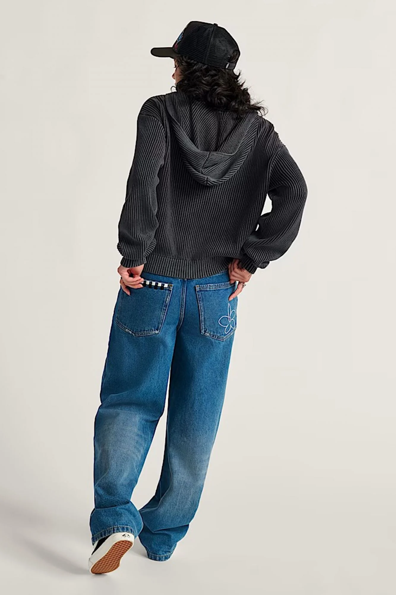 1000138889 - Image 3